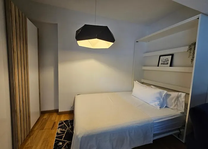 River View - Izvor Бухарест